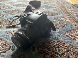 Digitalkamera Canon EOS 1100D mit 18-55mm Objektiv gebraucht
