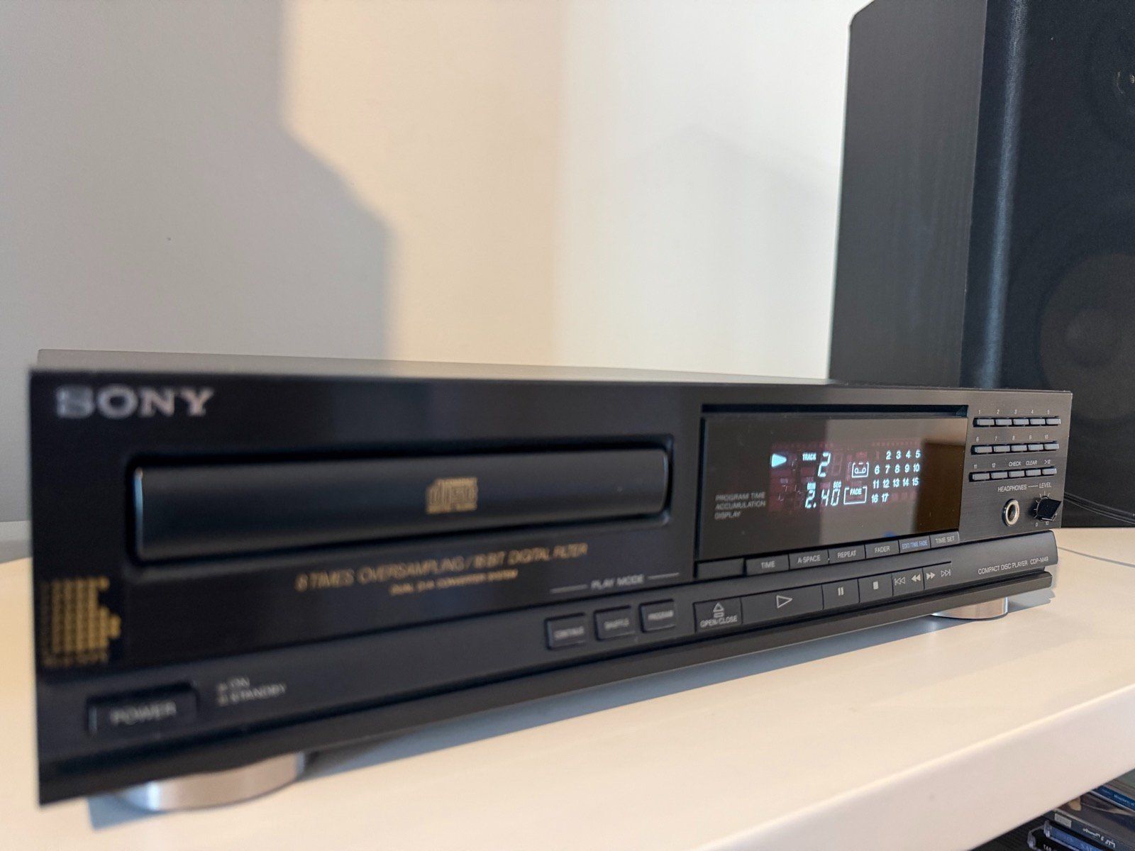 Sony Audio- & Mediensysteme: Sony CDP-M49 CD-Player Multibit – getestet – Gebraucht aus Basel von Bahador 1