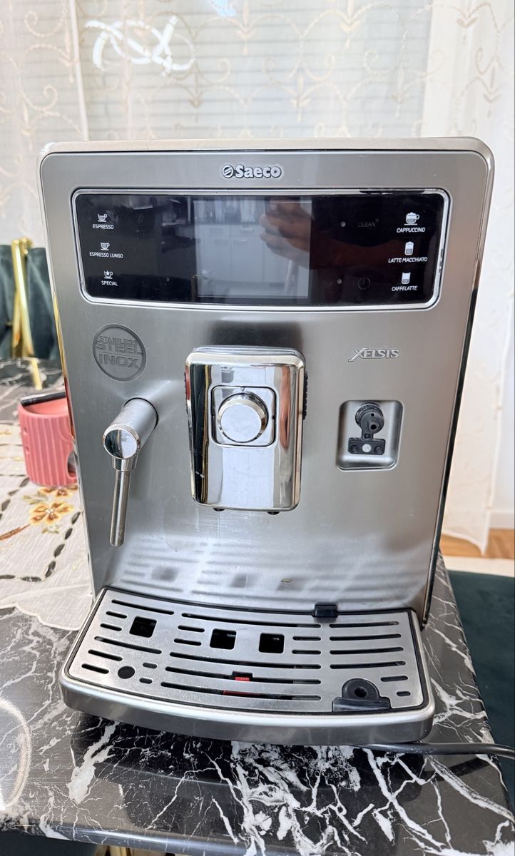 Saeco Macchine per caffè & Macchine per espresso: Saeco Xelsis – Usato da Wetzikon ZH venduto da Astg133 1