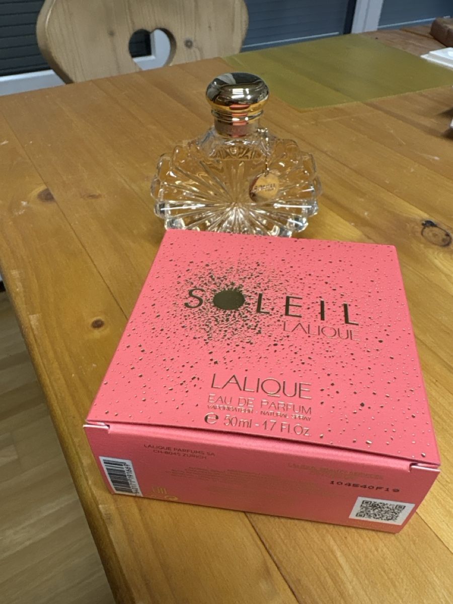 Lalique Profumi & Eau de Toilette: Neues Parfum Soleil Lalique – Nuovo (secondo la descrizione) da Maienfeld venduto da 8796 2