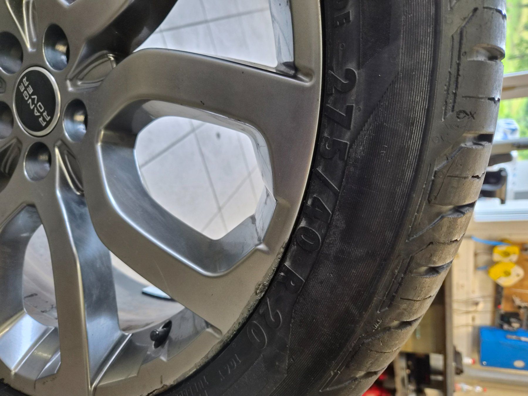Pneumatici & Ruote complete: Rad zu Range Rover – Usato da Feusisberg venduto da aebidoktor 4