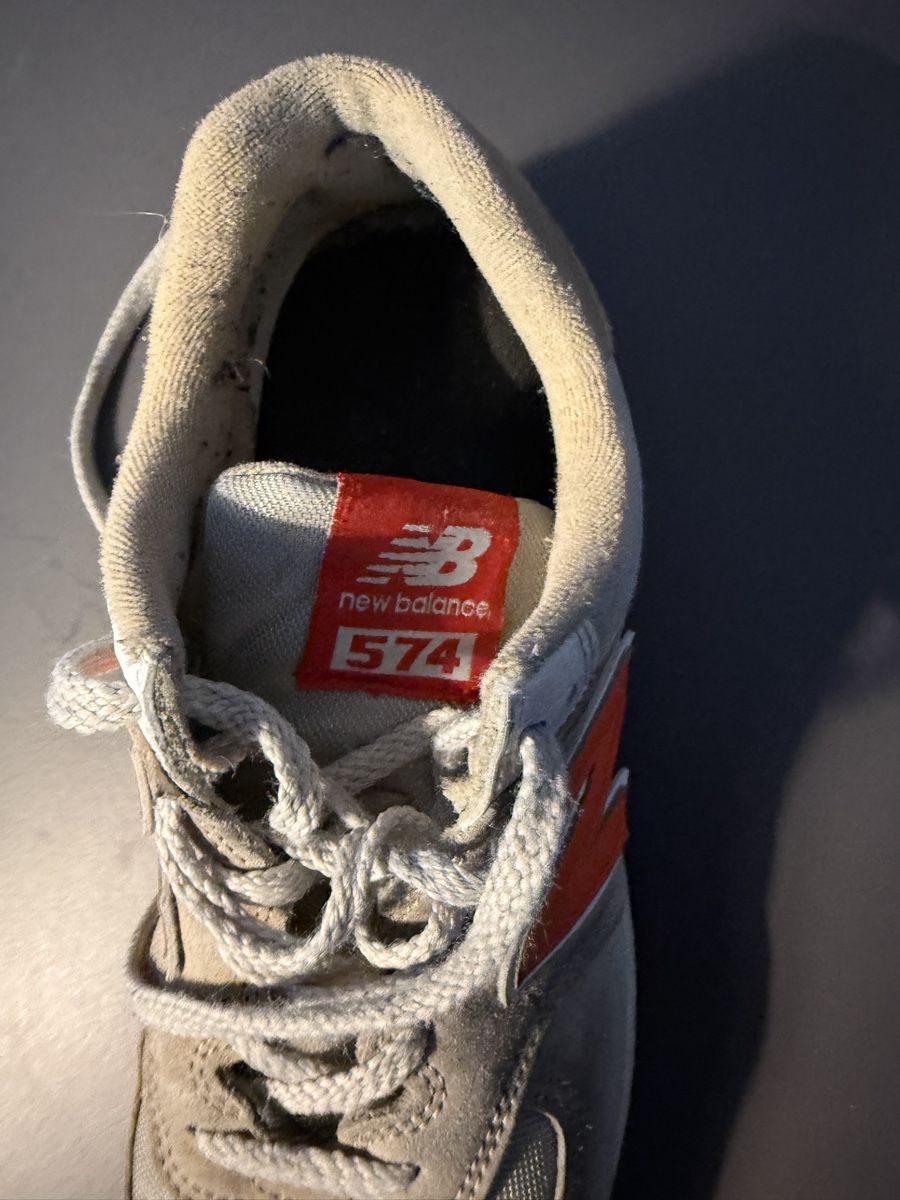 New Balance Scarpe da uomo: New Balance 574 Grösse 42.5 – Usato da Zürich venduto da kuengka 6