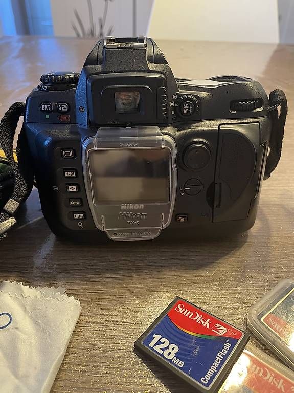 Nikon Kamera: Nikon D100 – Gebraucht aus Giubiasco von Deby01 1