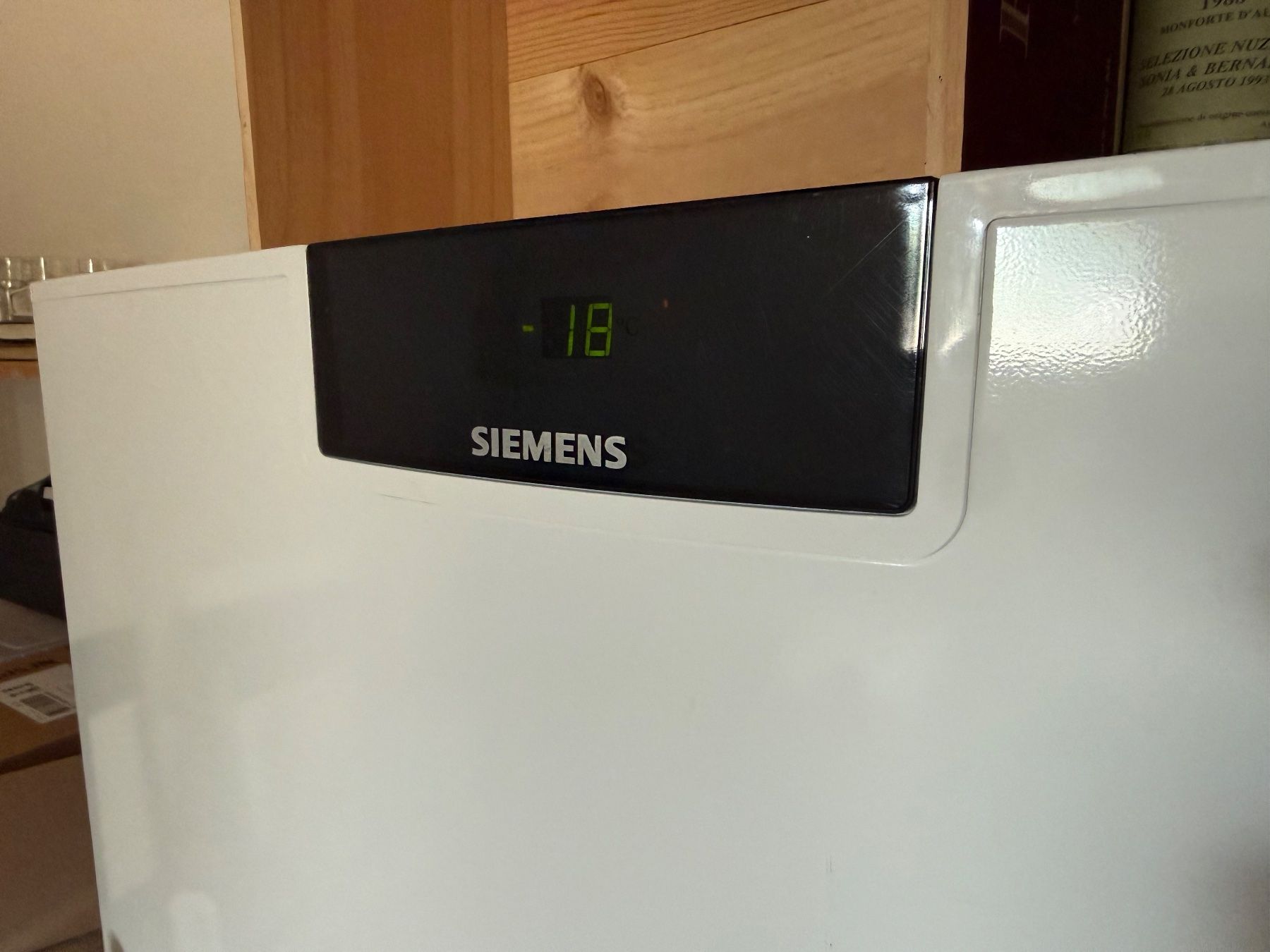 Siemens Congelatori: Siemens Gefrierschrank 160x70x70cm – Usato da Biberist venduto da ber_76bn 4