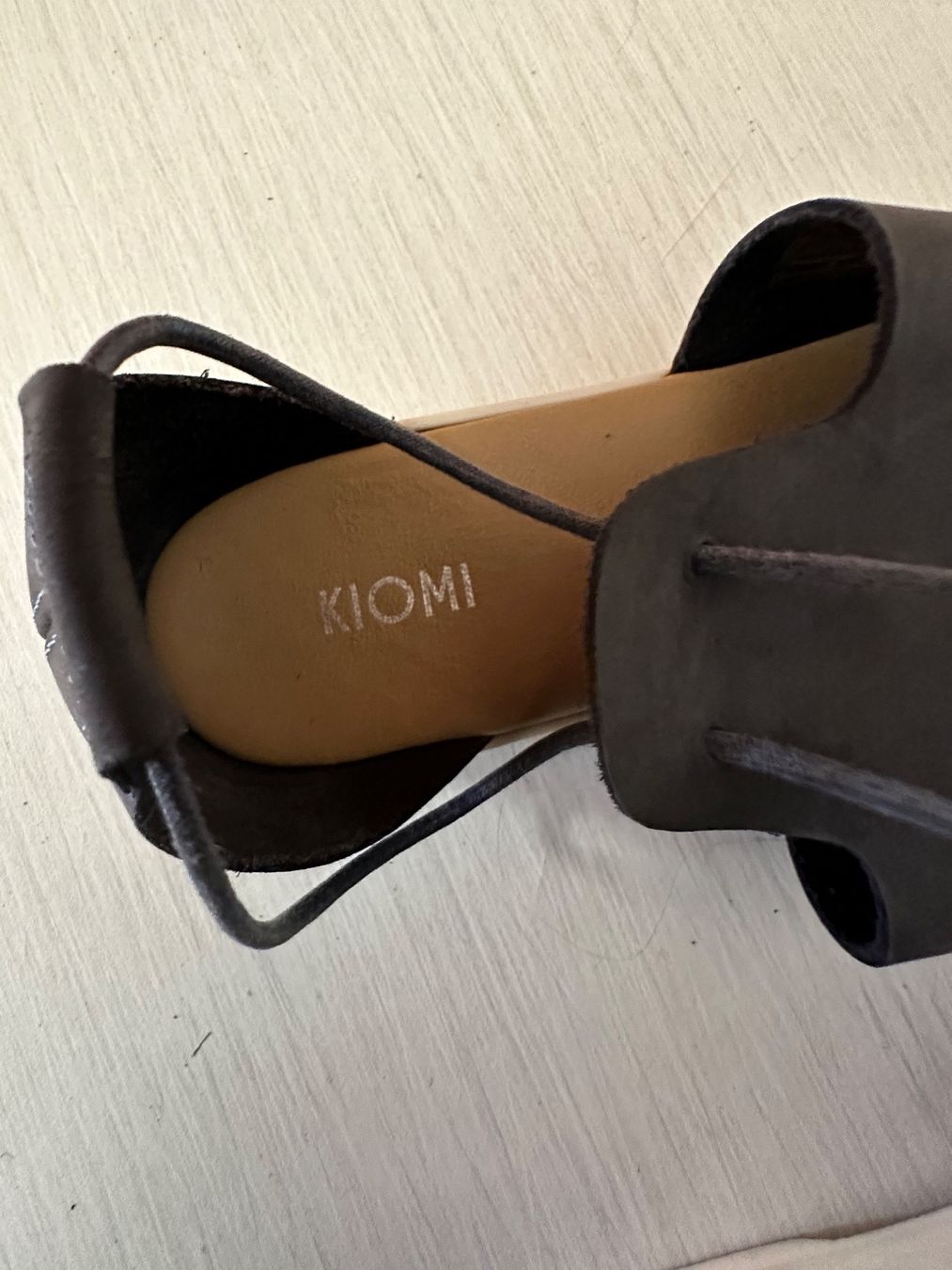 Scarpe da donna: KIOMI Damesandalen grösse 39 – Usato da Thun venduto da jeff070 2