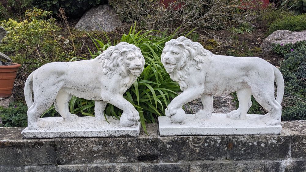 2 Löwen Statuen / Skulpturen für den Garten Kaufen auf Ricardo