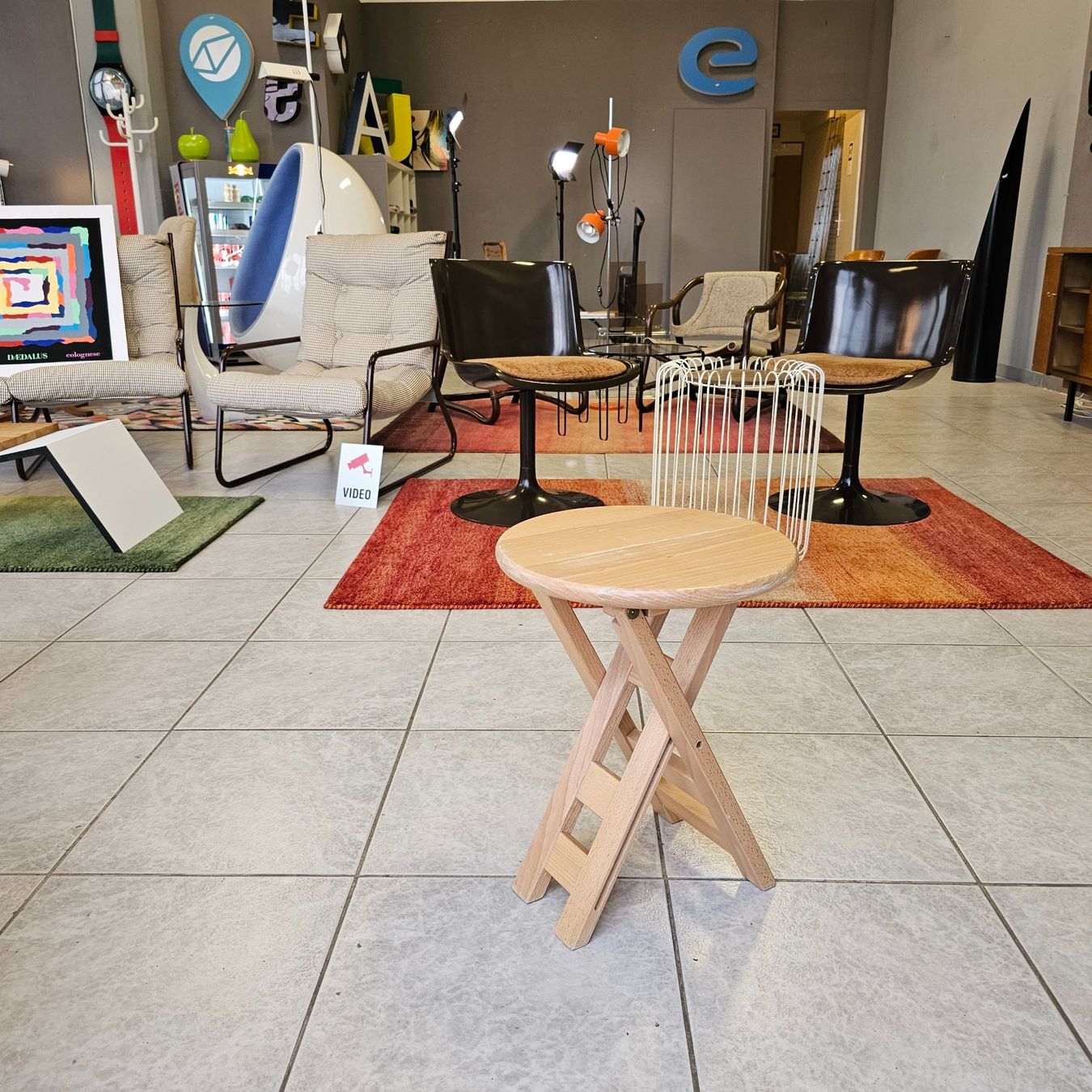 Sgabelli: 1 Stk. SUZY Style Hocker Höcker Stool Falthocker Klapphocker – Usato da Nottwil venduto da Wondewa-Shop 1