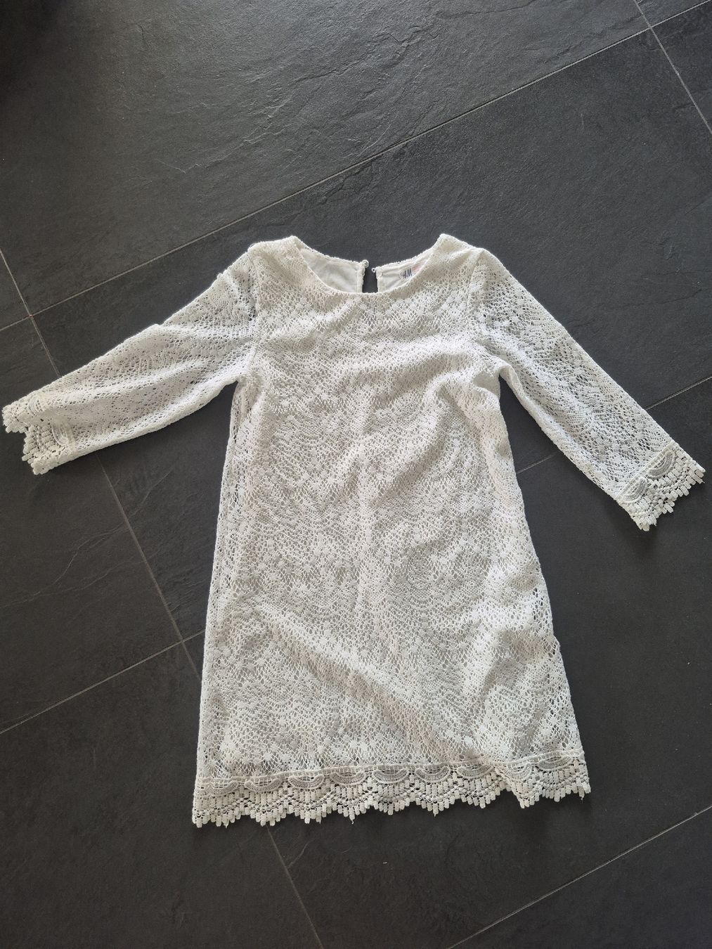 H&M Robes et jupes: Kleid Gr. 134/140 – D'occasion à Gossau SG par anfre82
