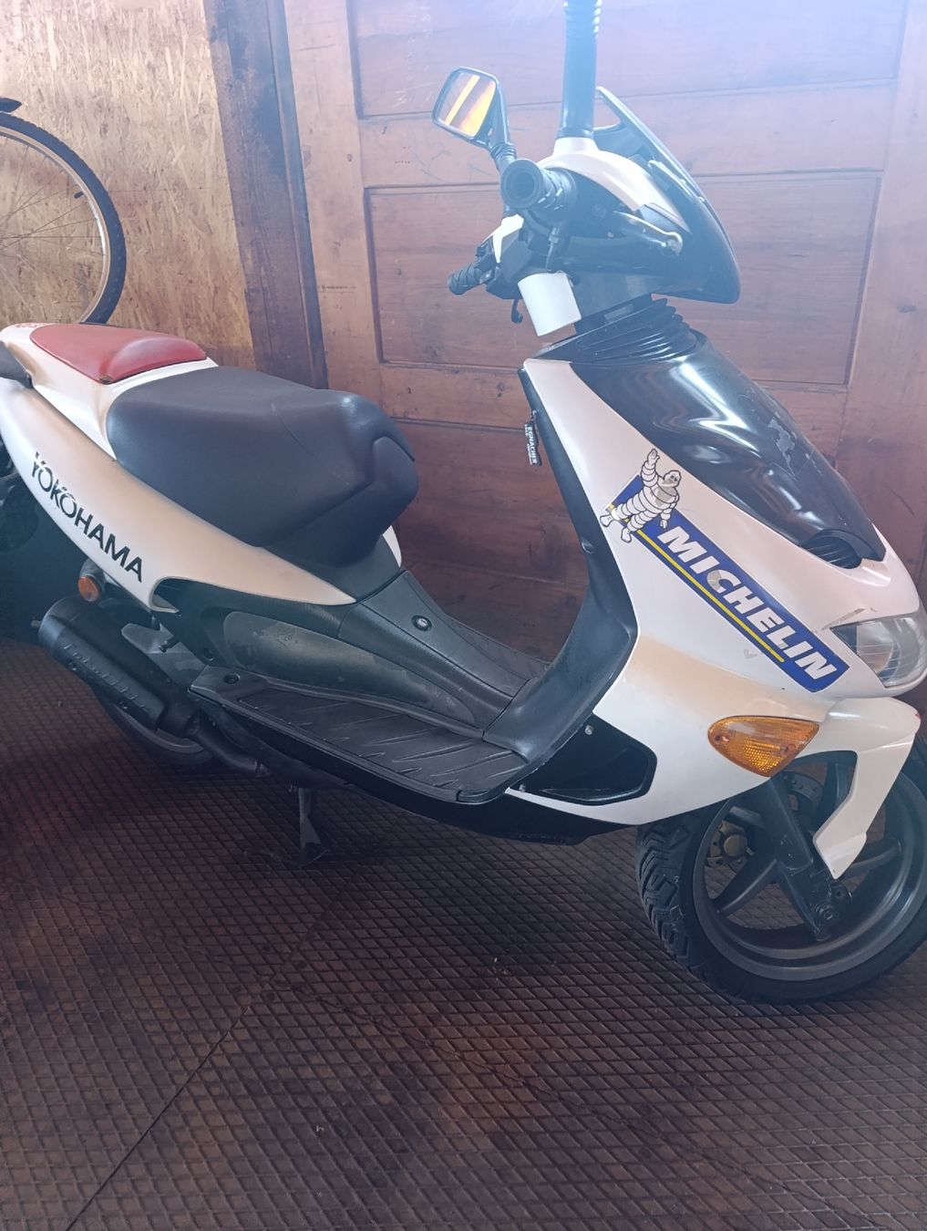Aprilia Scooters: Aprilia SR 50 – Gebraucht aus Romanshorn von dav_h2lv 8
