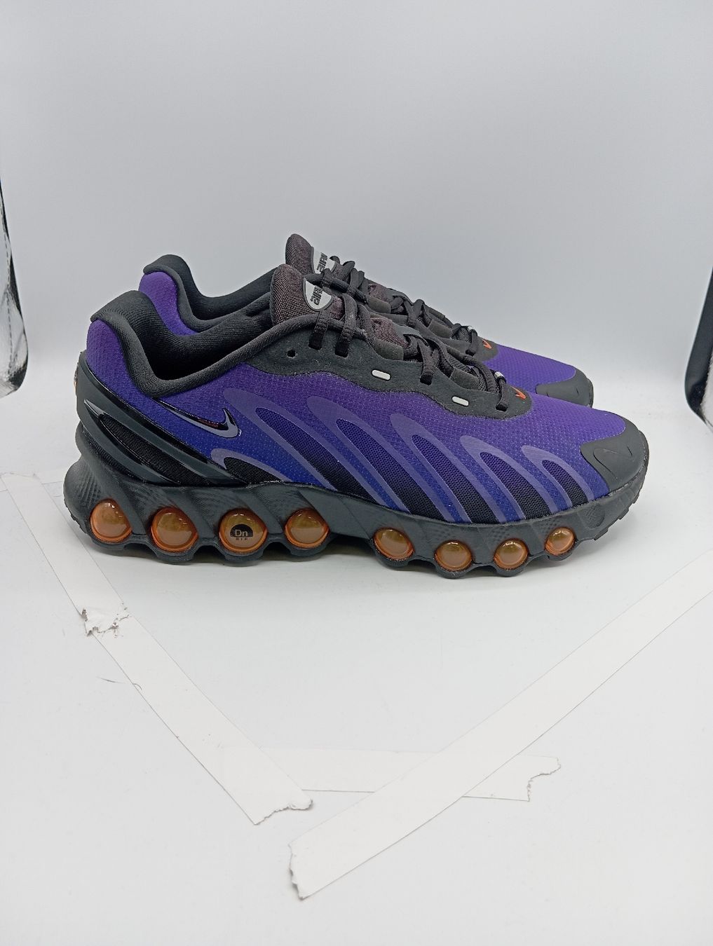 Nike Scarpe da uomo: Nike Air Max DN8 (EU44) – Nuovo e nell'imballaggio originale da Schaffhausen venduto da outlez