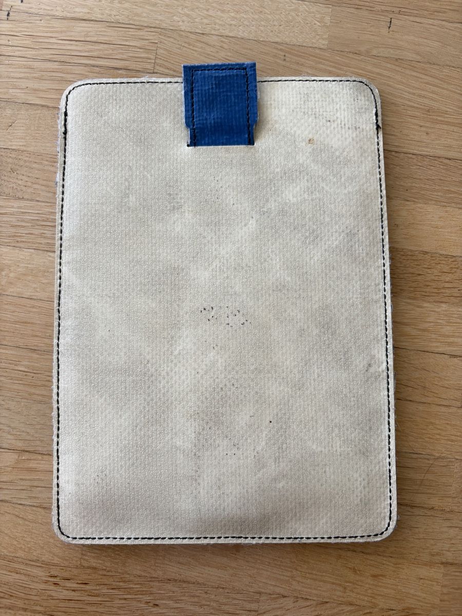 Freitag Covers & Borse: FREITAG iPad mini Case 14cm x 20cm x 5mm – Nuovo (secondo la descrizione) da Buchs ZH venduto da Jay66 1