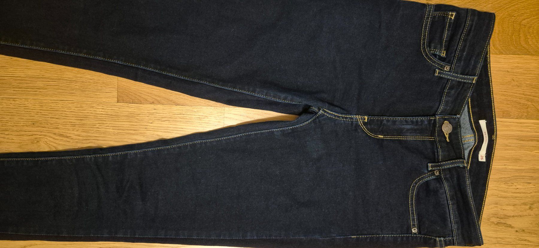 Levi's Jeans: Jeans Levi's – Nuovo (secondo la descrizione) da Lausanne venduto da malimar3 2