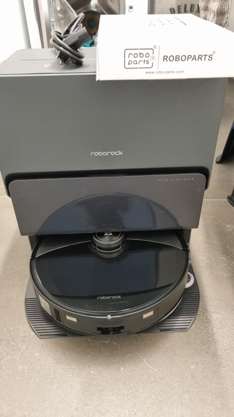 Roborock Aspirapolveri & Accessori: Roborock S8 MaxV Ultra, wie neu – Nuovo (secondo la descrizione) da Würenlos venduto da fra_n2bb