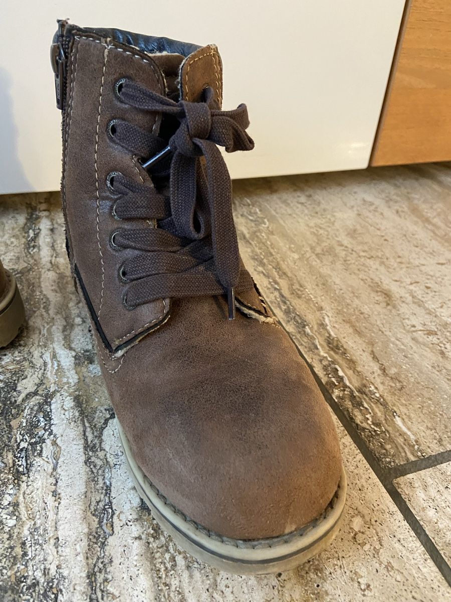 Tom Tailor Schuhe für Jungen: Tom Tailor Winterschuhe Grösse 39 – Gebraucht aus Nürensdorf von Yellowstone09 8