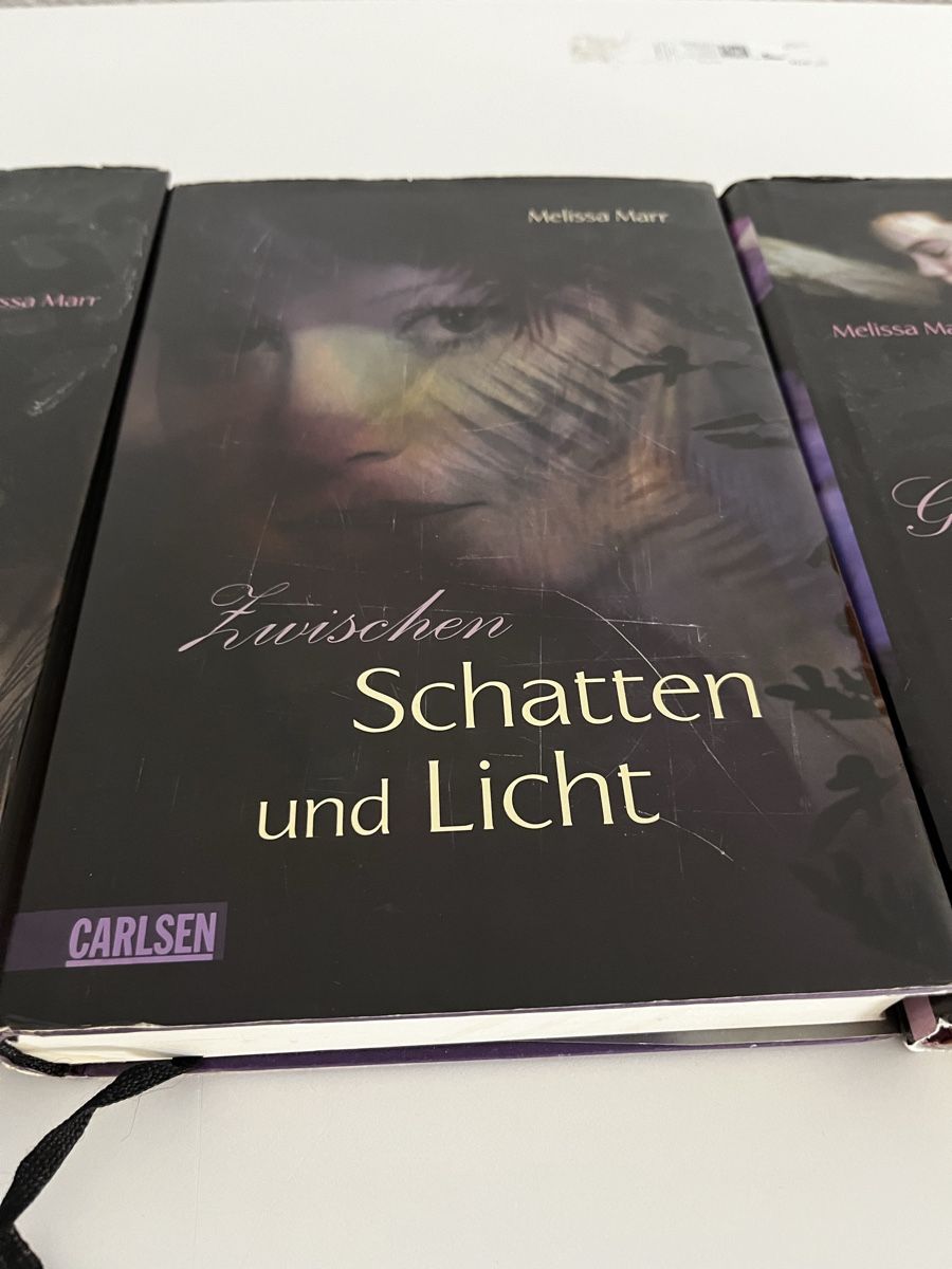 Libri: 3 Bände von  Melissa Marr  – Usato da Uster venduto da Kannabie 2