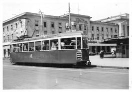 Genf (GE) Stadttram vor historischen Gebäuden Foto 12x8