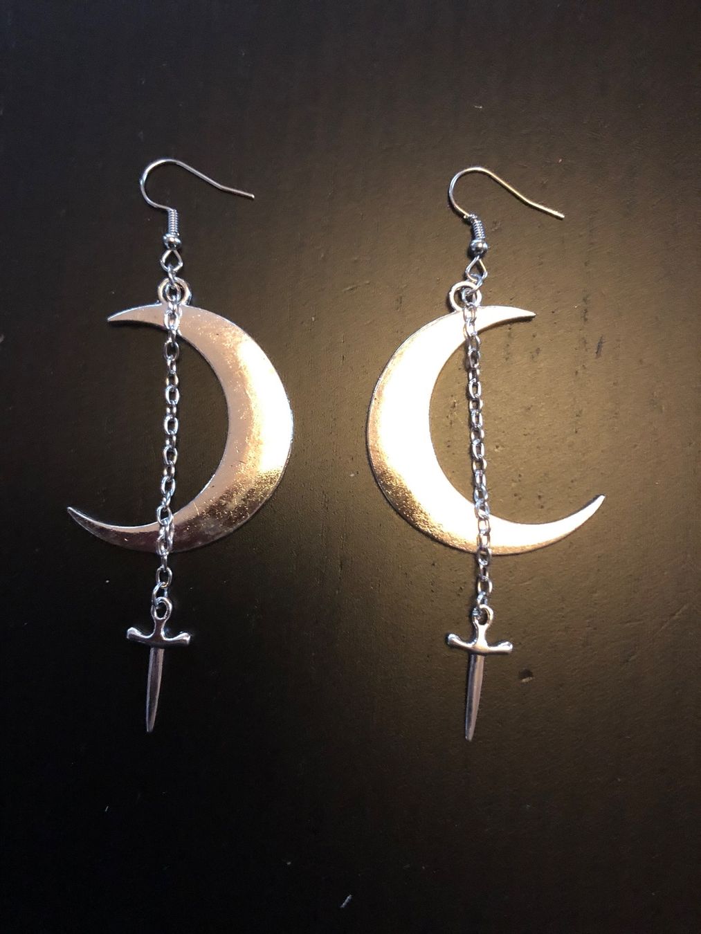 Orecchini pendenti & Orecchini a lobo: Ohrringe mit Halbmond und Kreuz – Nuovo (secondo la descrizione) da Gams venduto da Mariawicca 1