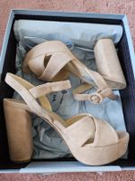 PRADA Wildleder-Sandalen Neuwertig