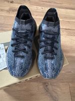 Adidas Yeezy Boost 38