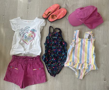 Kinder Sommer Set 4 5 Jahre Badeanzug UV Schuhe