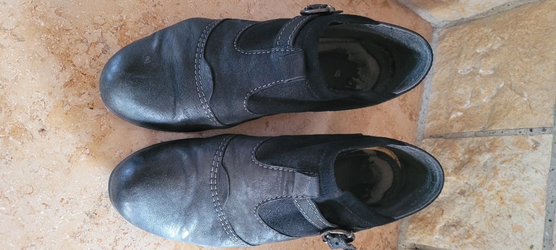 Damenschuhe: bequemer schwarzer Pumps – Gebraucht aus Hondrich von Ebro01