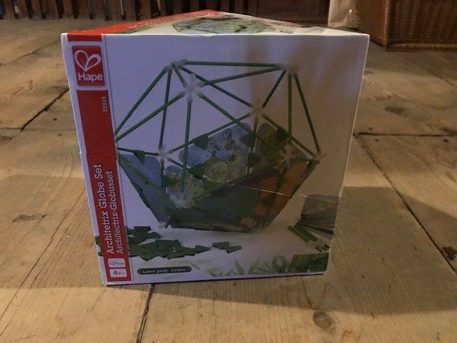 Giocattoli: Hape Architetrix Globe Set, zusammenbaubarer Globus – Usato da Zürich venduto da Klawitter 1