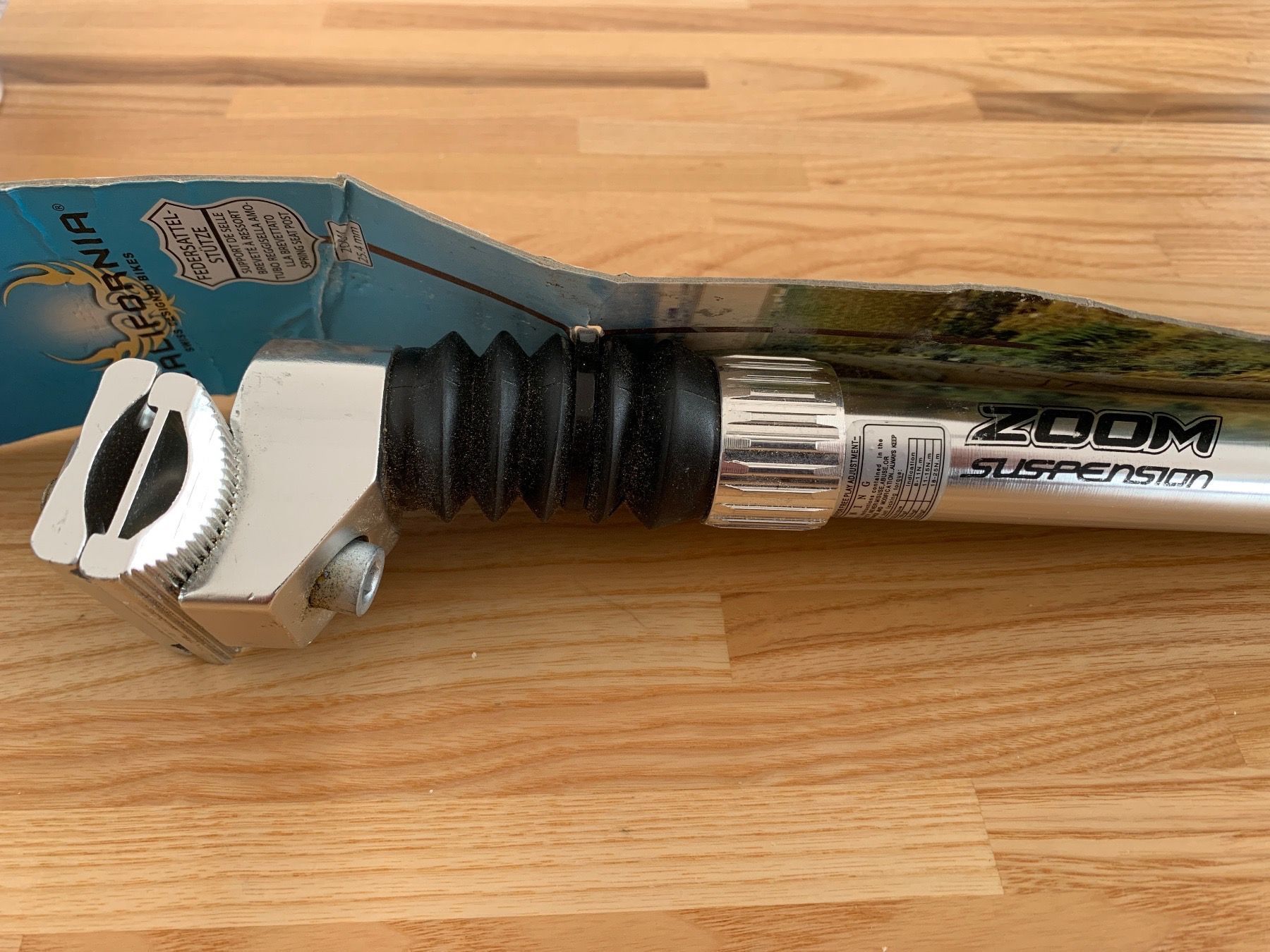 Pezzi di ricambio: Velo Satellstüze – Nuovo e nell'imballaggio originale da Wettingen venduto da Kawasaki987 2