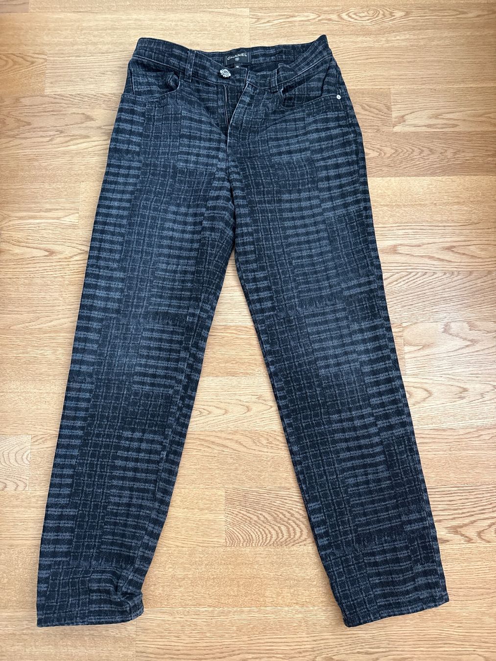 Chanel Jeans: Chanel jeans – Nuovo (secondo la descrizione) da Hünenberg venduto da Fjackie