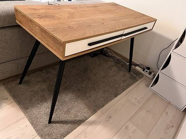 Schreibtische: Desk – Gebraucht aus Le Grand-Saconnex von lol_zs8k