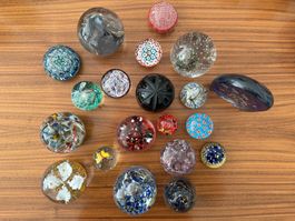 Sammlung aus verschiedenen Paperweights