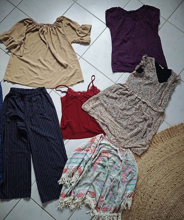 Lotti di vestiti: Kleiderpaket Damen Grösse S – Usato da Nuglar venduto da nao_fr9z 3