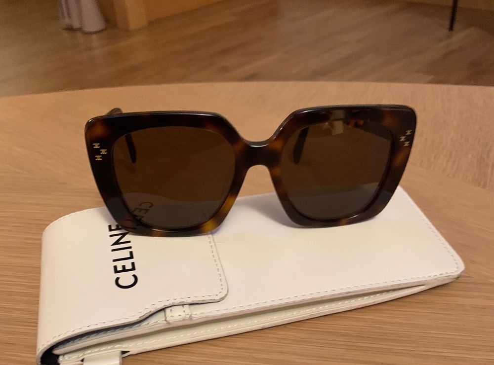 Lunettes solaire Celine oversized CL41218U Acheter sur Ricardo