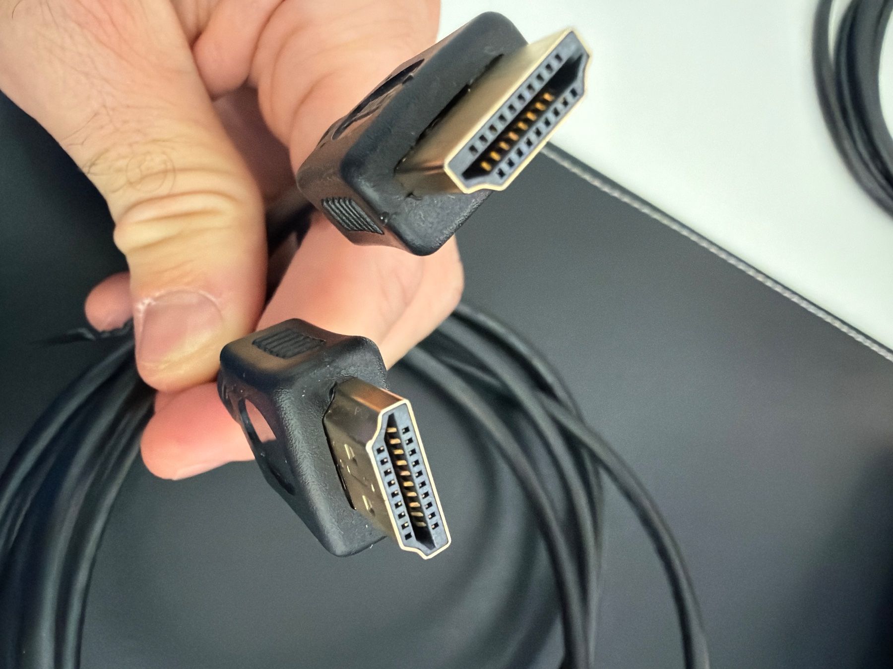 Câbles: 2x HDMI Kabel je 180cm, schwarz. – D'occasion à Dübendorf par Raphaelfuchs 2
