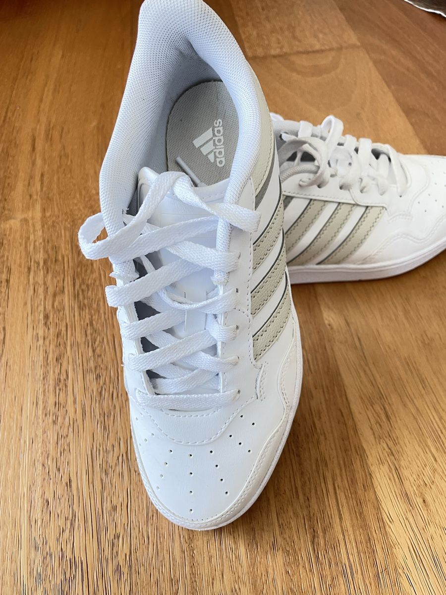 Adidas Scarpe da donna: Adidas Schuhe  – Nuovo (secondo la descrizione) da Ennetbürgen venduto da scriccolo