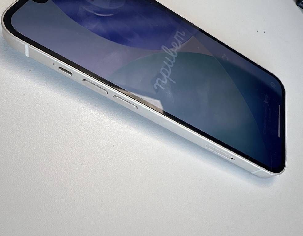 Portables: Apple iPhone 14 256GB – D'occasion à Bülach par rin_2ghw 2