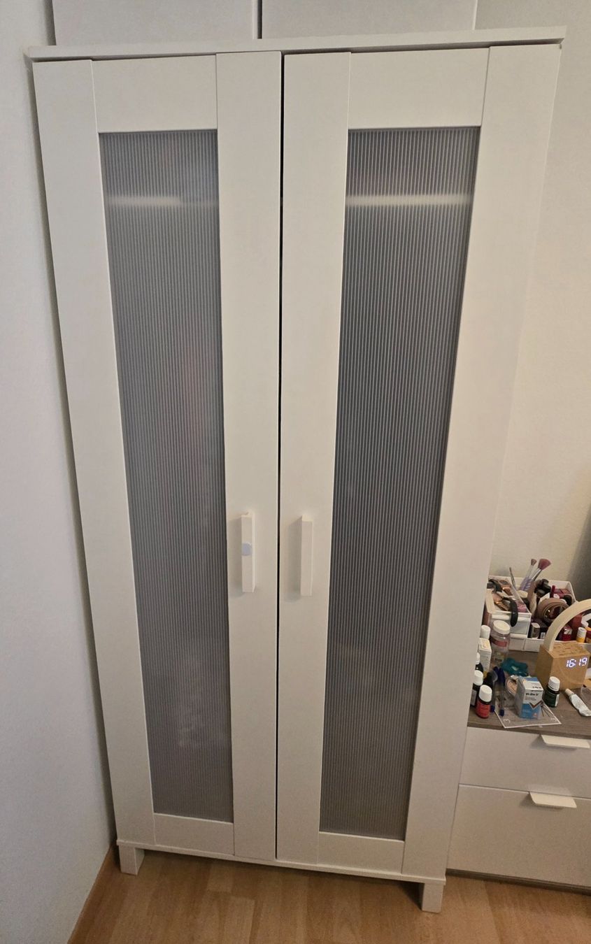 Guardaroba: Kleiner weisser Kleiderschrank – Usato da Ebmatingen venduto da gab_cbw9