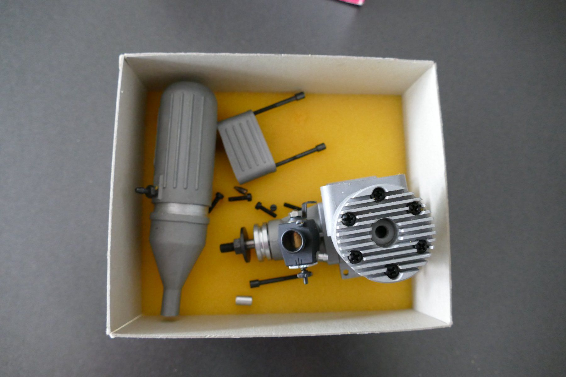 Motori: Rc Modellmotor VECO. 61 mit Perry-Vergaser – Nuovo (secondo la descrizione) da Flums venduto da flunoek 1