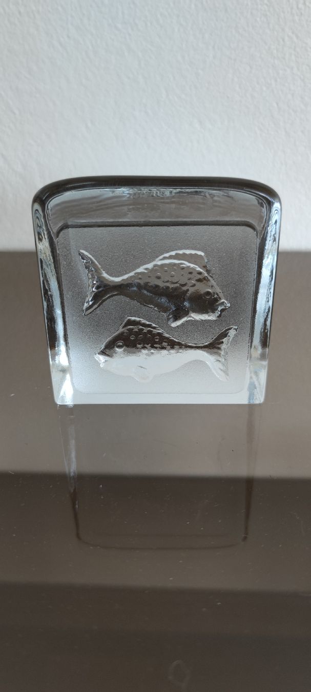 Tutte le decorazioni: Nybro Glas Briefbeschwerer/Deko "Fische" – Usato da Stäfa venduto da Rampensau