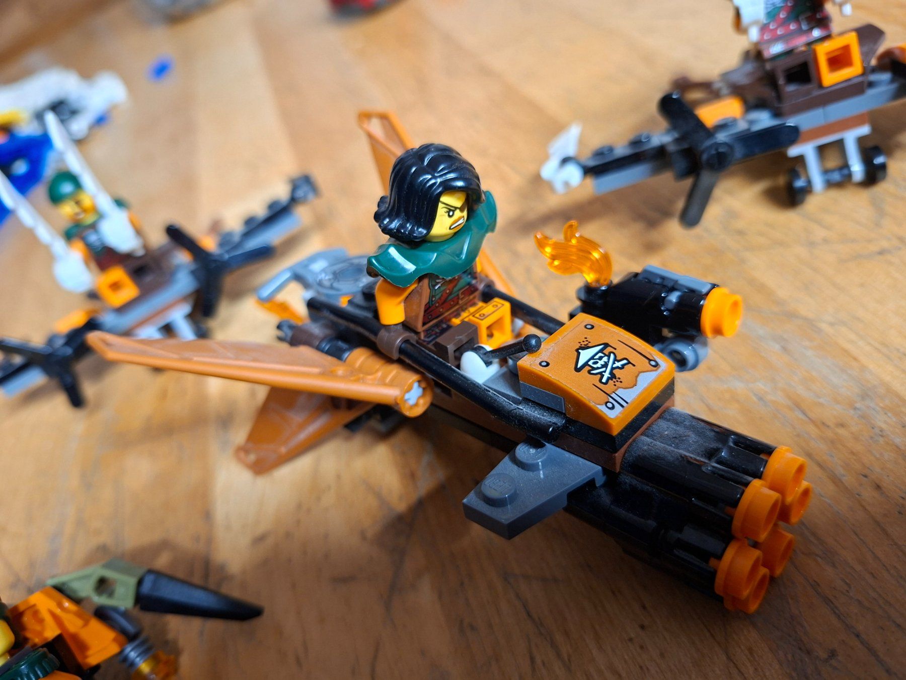 Lego Kit di costruzioni: Lego Ninjago set mit 4 Figuren – Usato da Schüpfheim venduto da Mike.D 4