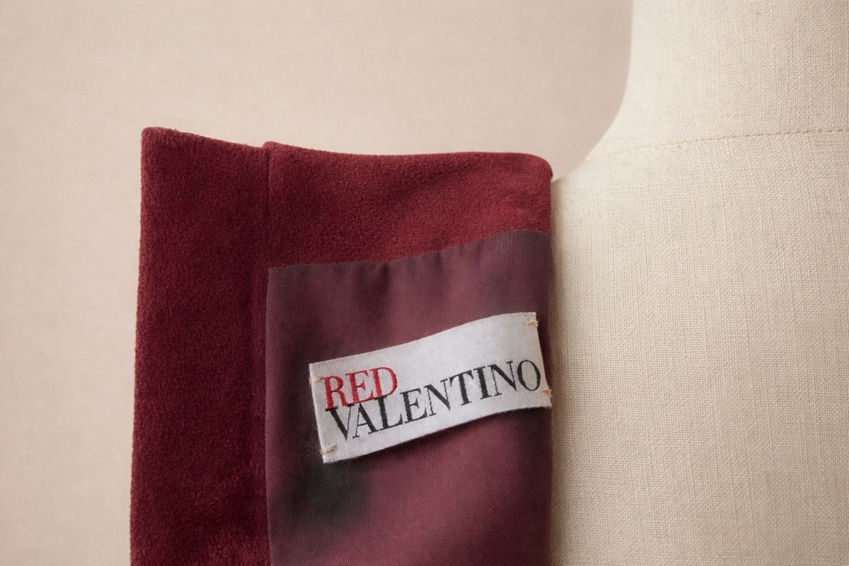 Valentino Vestiti: Red Valentino Wildleder Kleid – Usato da Derendingen venduto da More_19 2
