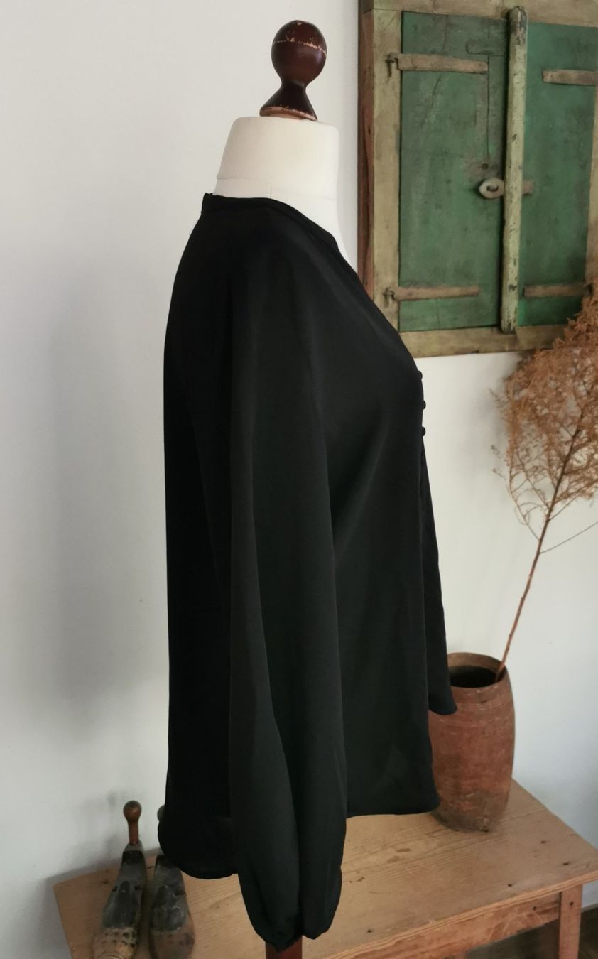 Blusen: EMME Tolle Bluse Gr. 48 – Gebraucht aus gachnang von tibus1 1