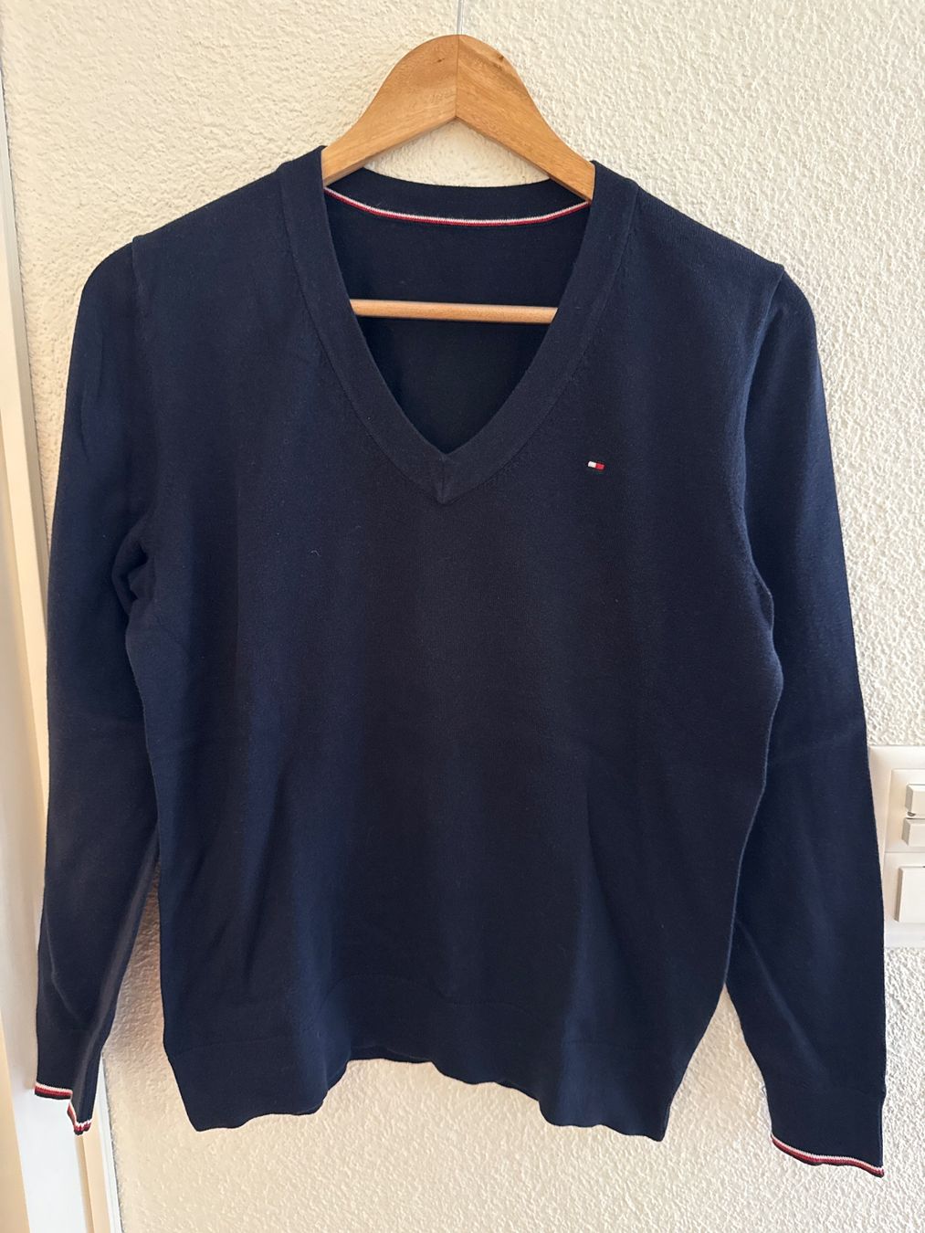 Tommy Hilfiger Maglioni & Felpe: Damen Pullover dunkelblau Tommy Hilfiger – Usato da Winkel venduto da Sommerwind02