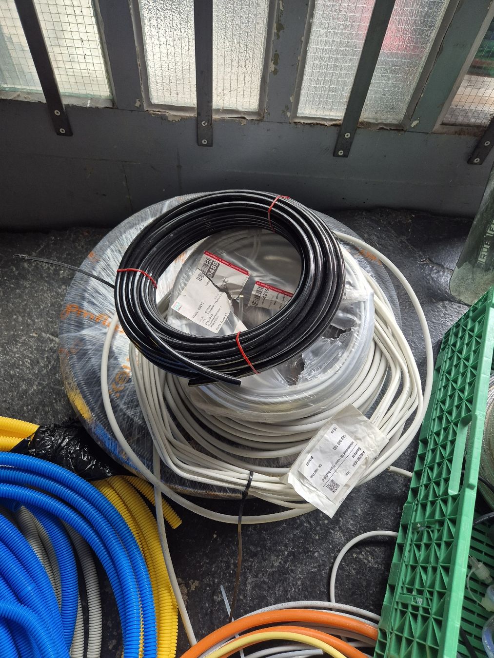 Elektronikbauteile: Diverses Elektromaterial / Installationsmaterial  – Neu (gemäss Beschreibung) aus Zürich von schabani 2
