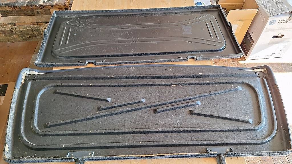 Tutti pezzi di ricambio auto: Opel Monza Heckablage/Heckabdeckung – Usato da Büttenhardt venduto da Gorgonoid 3