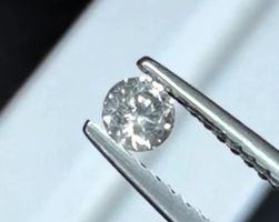 Diamante white grey! SI ! Round cut! Gross-Wunderschön!(36)