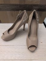 Guess Pumps beige Gr. 37 Leder Nieten Stegabsatz Sommer
