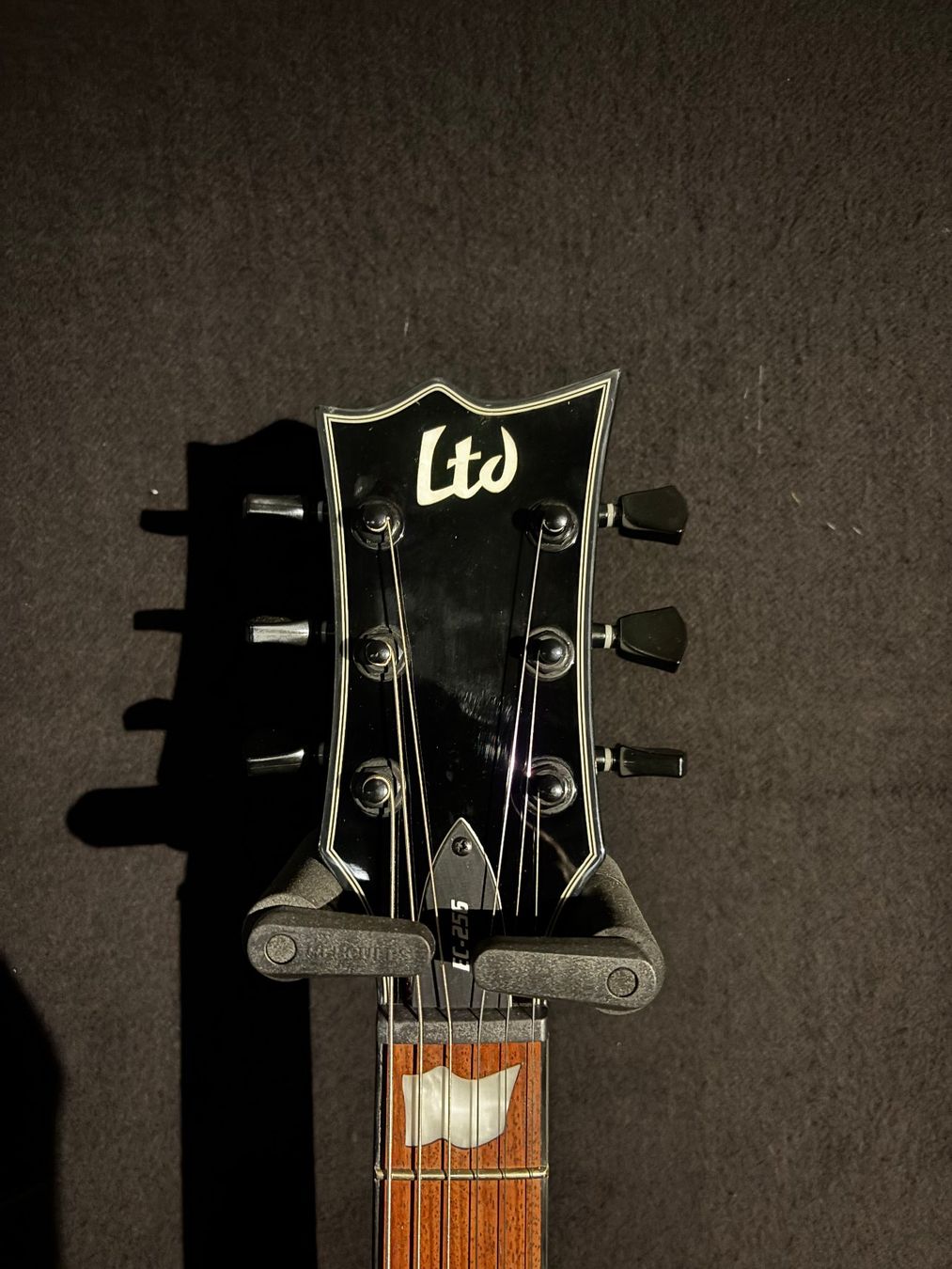 Esp Strumenti musicali: ESP LTD EC-256 Snow White E-Gitarre – Nuovo e nell'imballaggio originale da Kaiserstuhl AG venduto da GTM-Kaiserstuhl 2