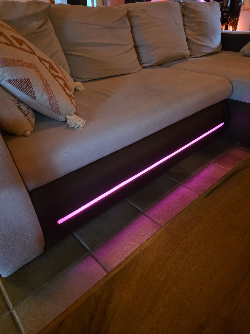 Sofas: ecksofa mit Licht – Gebraucht aus Krauchthal von cla_nvp5 7