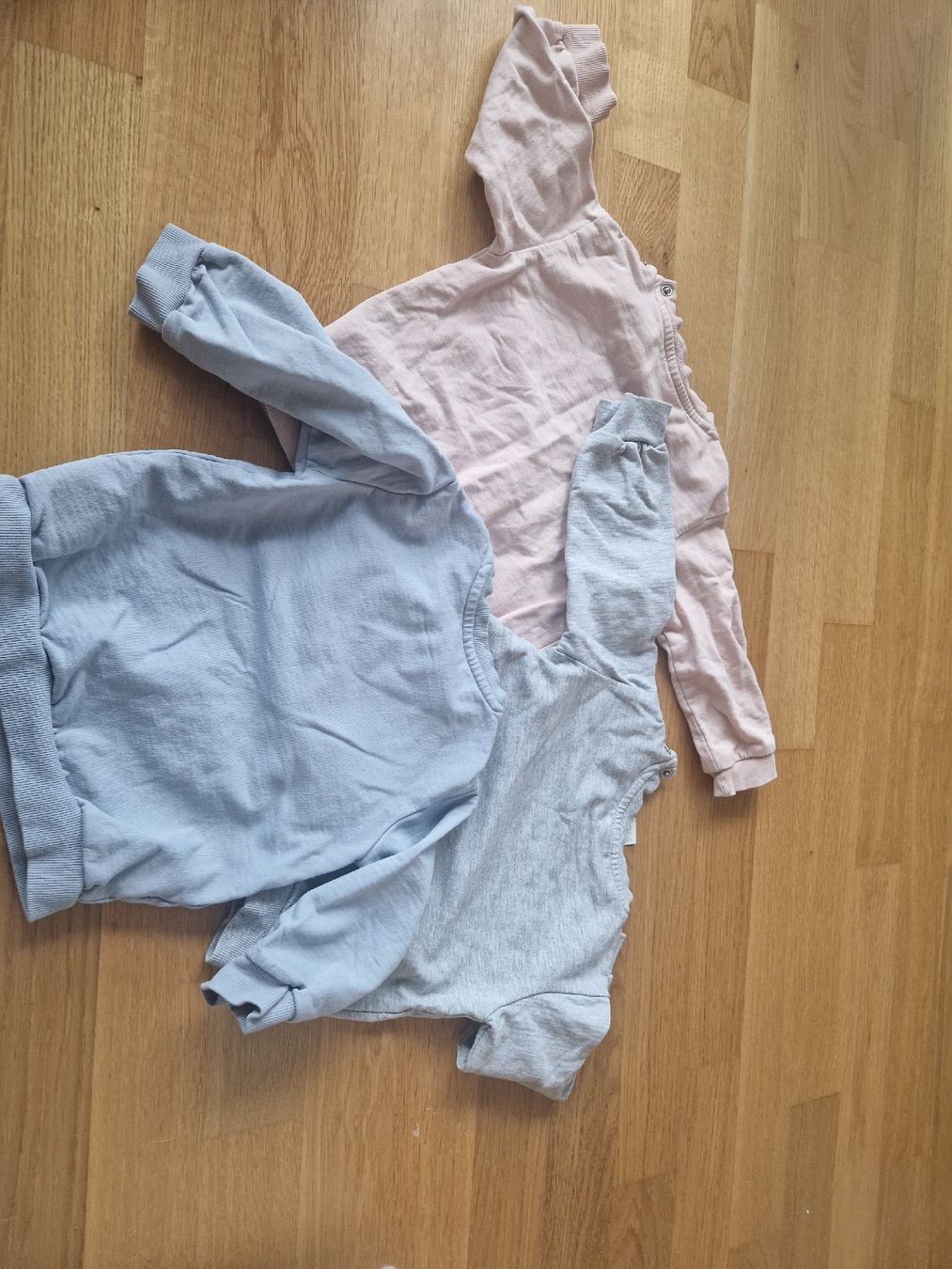 H&M Lotti & Set di vestiti: Baby - 3 Pullover - Gr 86 - Rosa/Hellblau/Grau - H&M – Usato da Reinach BL venduto da Dschinni80 7