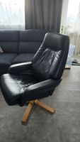 Bequemer Ledersessel aus Echtleder - drehbar - Holzfuss